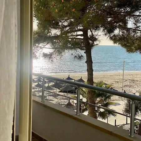 As 4 Apartment *