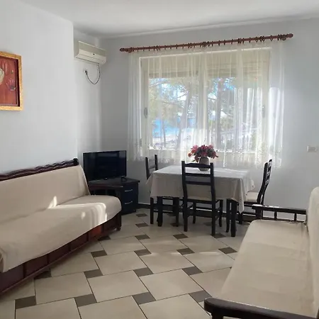 Apartment As 4 *